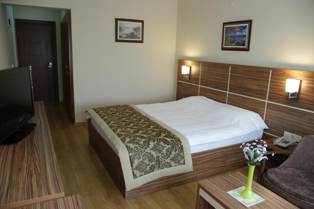 موجلا Petek Hotel المظهر الخارجي الصورة