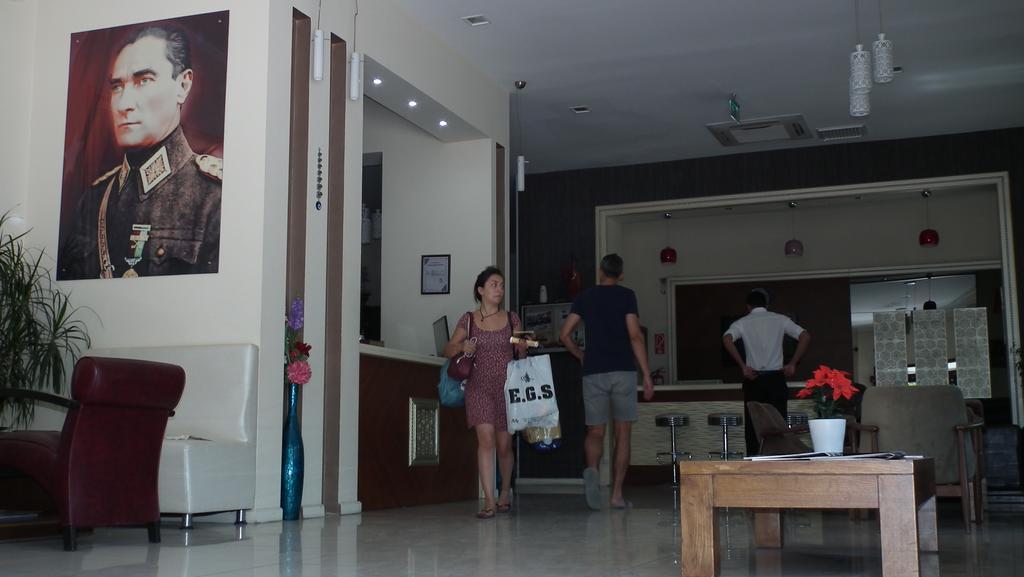 موجلا Petek Hotel المظهر الخارجي الصورة