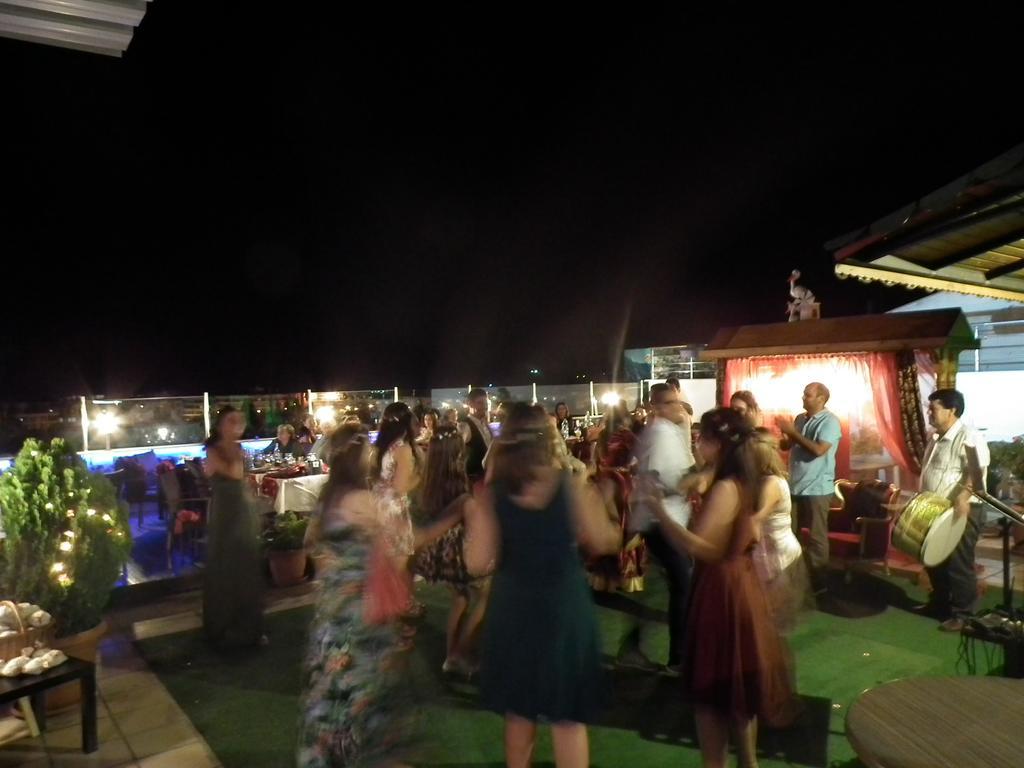 موجلا Petek Hotel المظهر الخارجي الصورة
